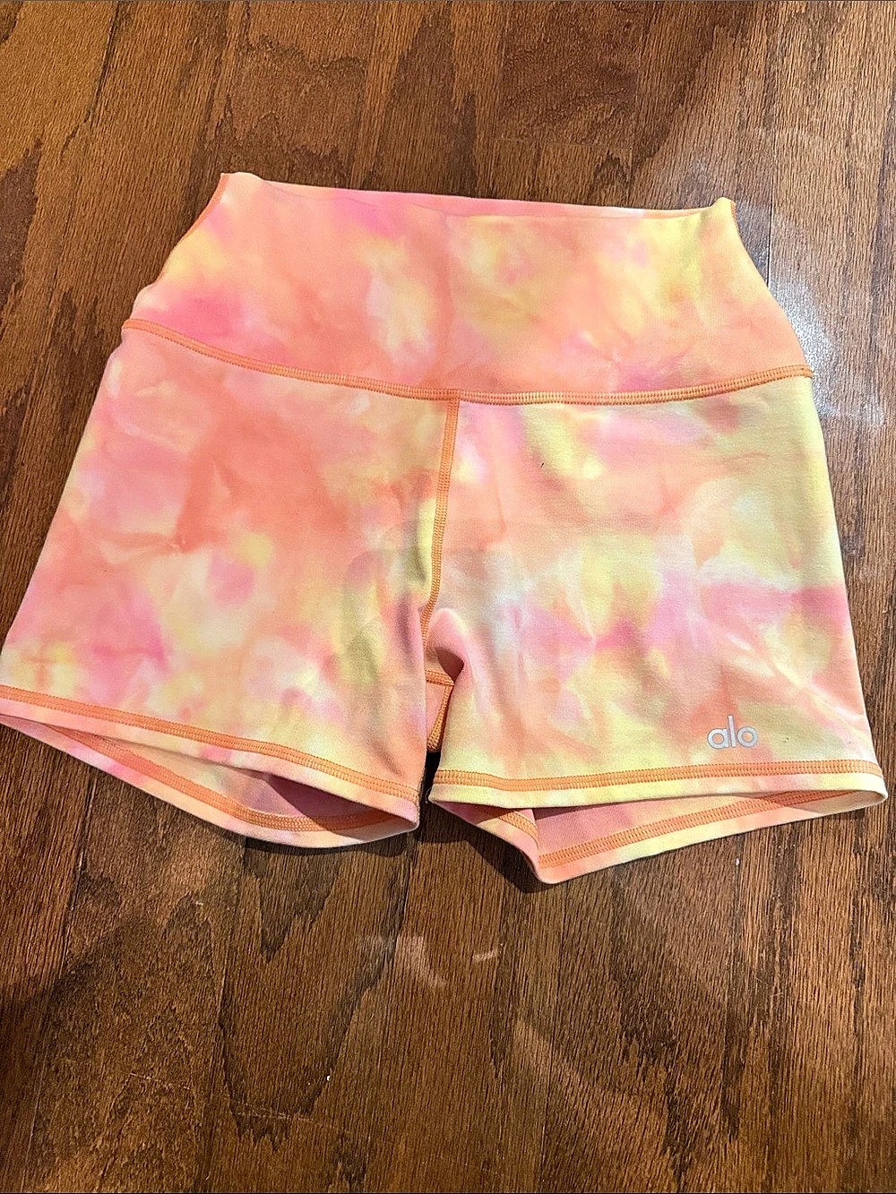Alo High-Waist Biker Short Tie-Dye Athletic Shorts in Pink & Yellow Size XS Like